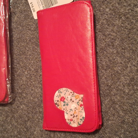 Tri fold Torrid wallet - Picture 2 of 10